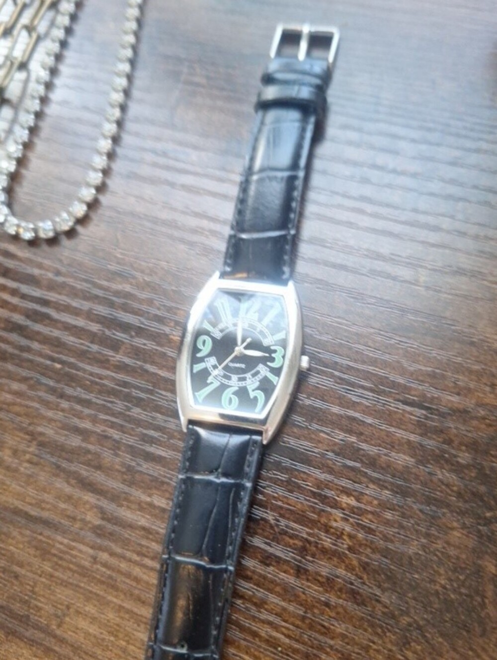 Black Leather Tank Style Watch Black Dial Green Numbers Quartz 9" Silvertone